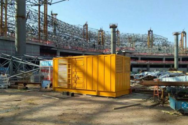 叶城发电机出租如何判断空气滤清器是否需要更换？